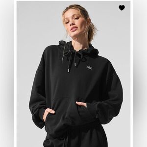 ALO Yoga Women's Accolade Black Hoodie